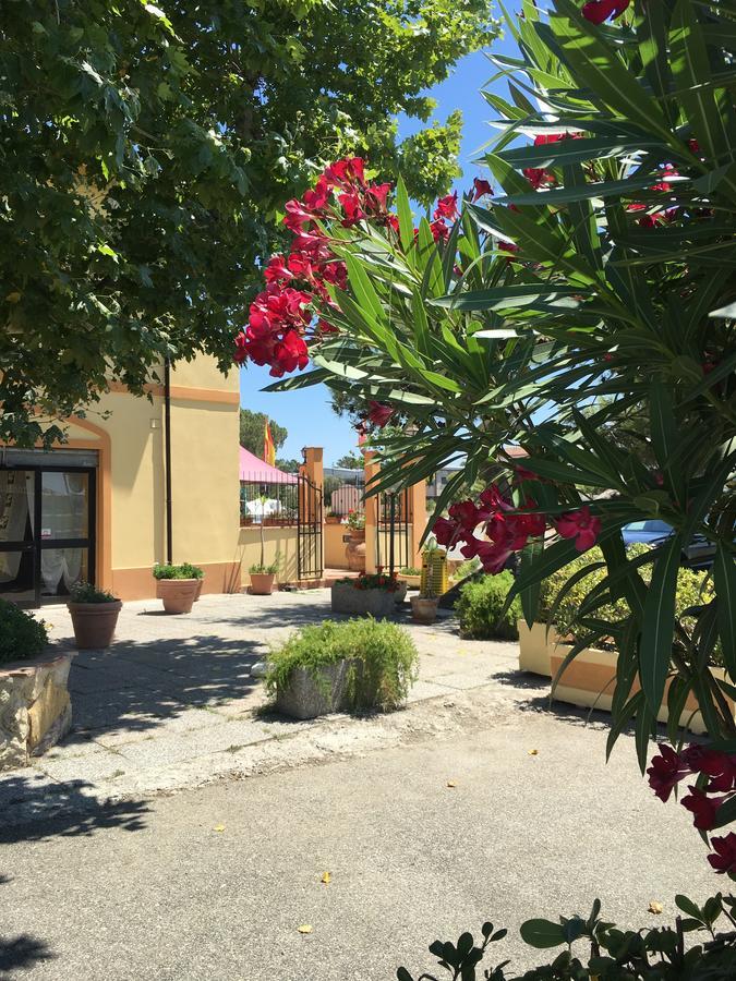Hotel Il Malandrone Rosignano Marittimo Exterior foto